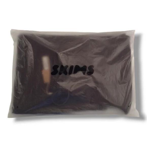 Skims Boyfriend Fleece Baggy Sweatpants - Picture 6 of 6